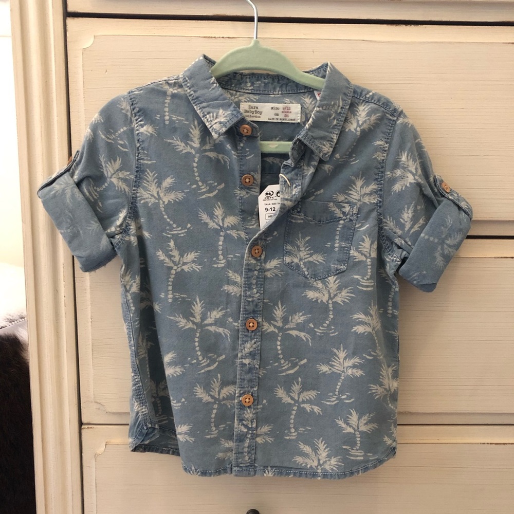 Zara denim SS button down with palms. NWT!